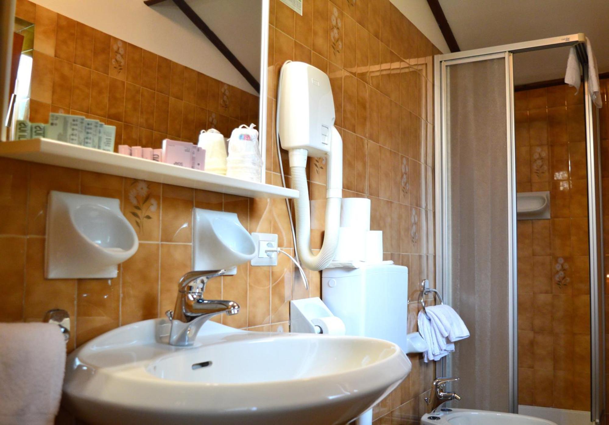 Hotel Stella Alpina Bellamonte Luaran gambar